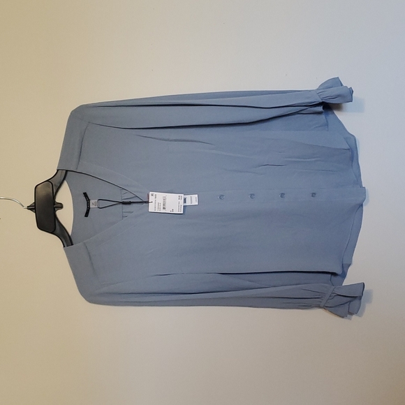 T Tahari Tops - T Tahari  Dune Blue color long sleeve button up blouse